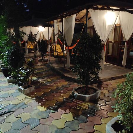 Tent Cressida Cyrus Палолем Екстериор снимка